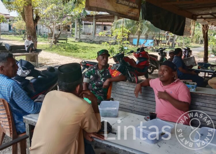 “Babinsa & Ketua Pemuda Desa Teumpen Gelar Diskusi Sinergis untuk Meningkatkan Kemajuan Desa”