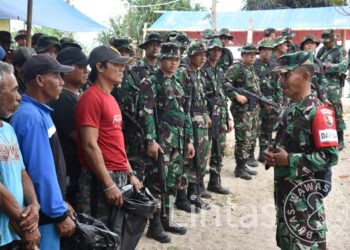 Peduli Kebersihan Pantai Lanud Husein Sastranegara Ajak Masyarakat Gotong Royong Bersihkan Pantai
