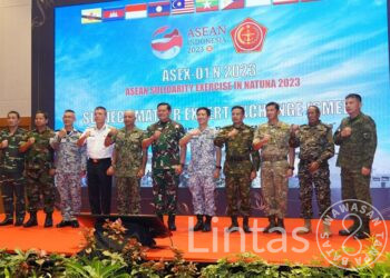 Latihan ASEX-01 Digelar, Wakasad Dampingi Panglima TNI