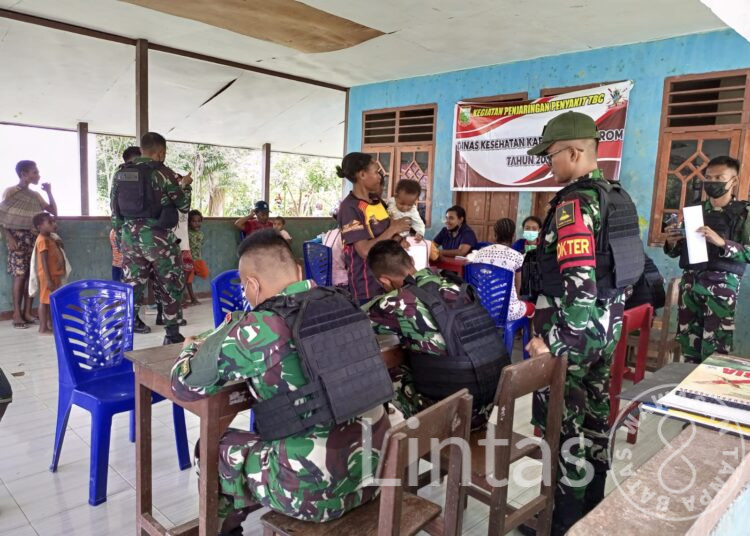 Belanja Masalah di Bidang Kesehatan, Satgas Yonif 310/KK Bersama Kabid Kesehatan Masyarakat & Puskesmas Yaffi Laksanakan Skrining di Perbatasan RI-PNG