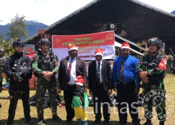 Selamat Natal : Bansos Pangkogab Wilhan III Langsung di Wilayah Kepala Air, Ilaga Papua