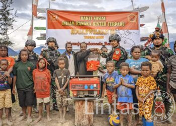 Baksos Kogabwilhan III Melalui Satgas TNI 300 Siliwangi Berikan Hadiah Kado Natal Untuk Gereja & Warga Eronggobak Papua