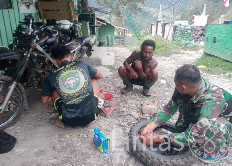 Bengkel Gratis Satgas TNI 300 Siliwangi di Beoga Papua
