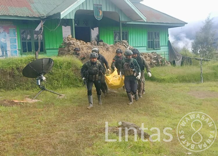 Aparat Gabungan TNI Polri Berhasil Evakuasi Jenazah Korban Penembakan OPM