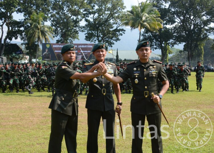Sertijab Danyonif 300/Bjw, Pangdam III/Siliwangi : Jadilah Serdadu Siliwangi Yang Militan