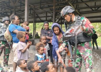 Apkam Gabungan TNI Polri Beri Rasa Aman Cegah Masyarakat Kampung Pogapa Mengungsi Akibat Serangan OPM