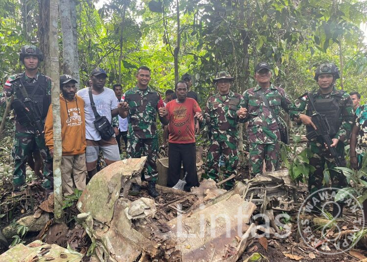 Sejarah 82 tahun Berhasil Terungkap, Satgas Yonif 122/TS Temukan Bangkai Pesawat di Hutan Keramat Amyu Perbatasan RI-PNG