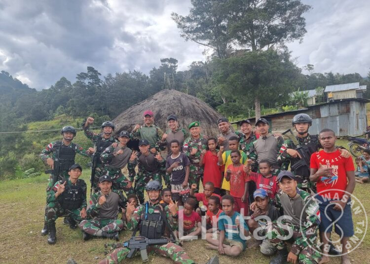 Dedikasi Prajurit Rusa Hitam 721 Bangun Rumah Makkasau Untuk Masyarakat Papua