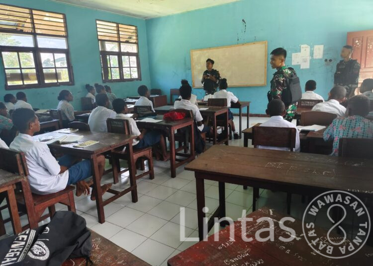 Prajurit Rusa Hitam 721 Berikan Edukasi Kesehatan di SMPN 1 Dabra