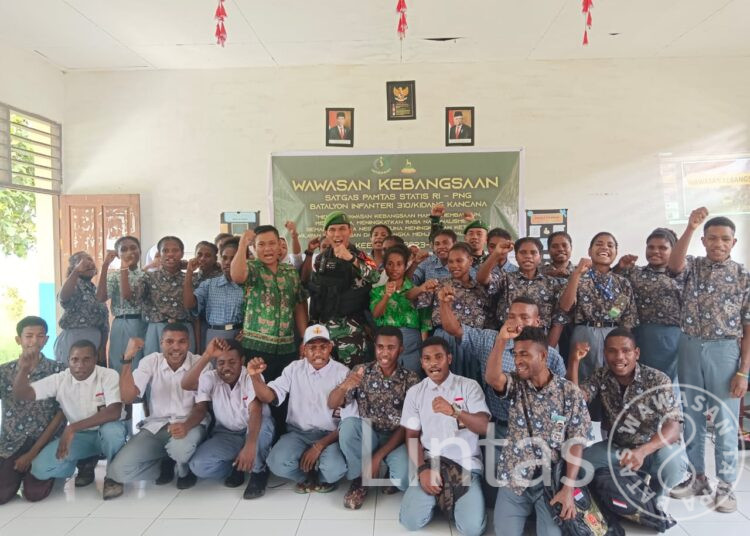 Jelang Hari Lahir Pancasila, Satgas Yonif 310/KK Berikan Wasbang Tentang 4 Pilar Kebangsaan