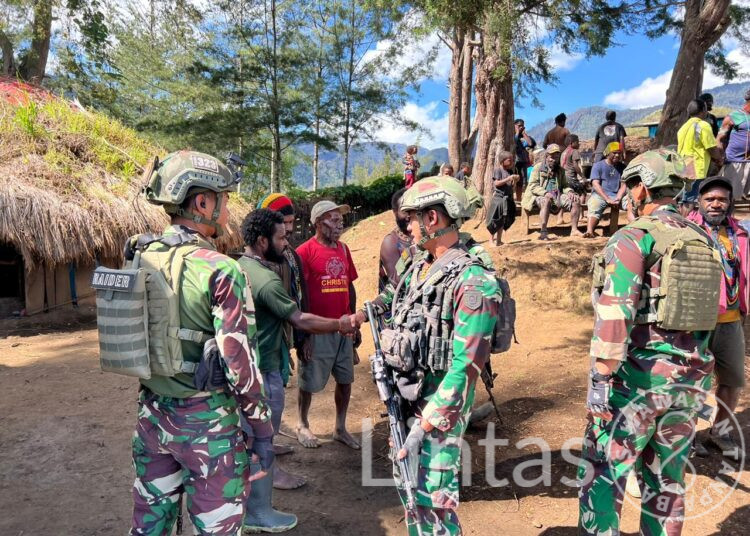 Kepedulian Prajurit Buaya Putih Pos Gome Hadiri Kedukaan Warga Papua