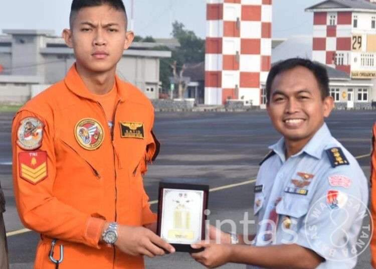 Lanud Husein Sastranegara Dukung Kegiatan Latihan Terbang Navigasi Jarak Jauh Siswa Sekbang A-103 Skadik 105