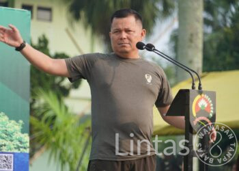 Olahraga Bersama, Kokohkan Soliditas Satuan Dan Sinergitas Komponen Masyarakat Serta Jaga Kesehatan