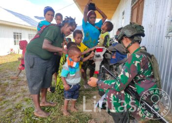 Peduli Kesehatan, Dari TNI Untuk Masyarakat Papua