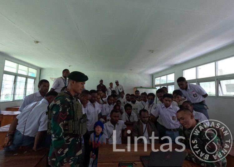 Satgas Yonif 323 Buaya Putih Menanamkan Wawasan Kebangsaan Dan Semangat Belajar Sejak Dini