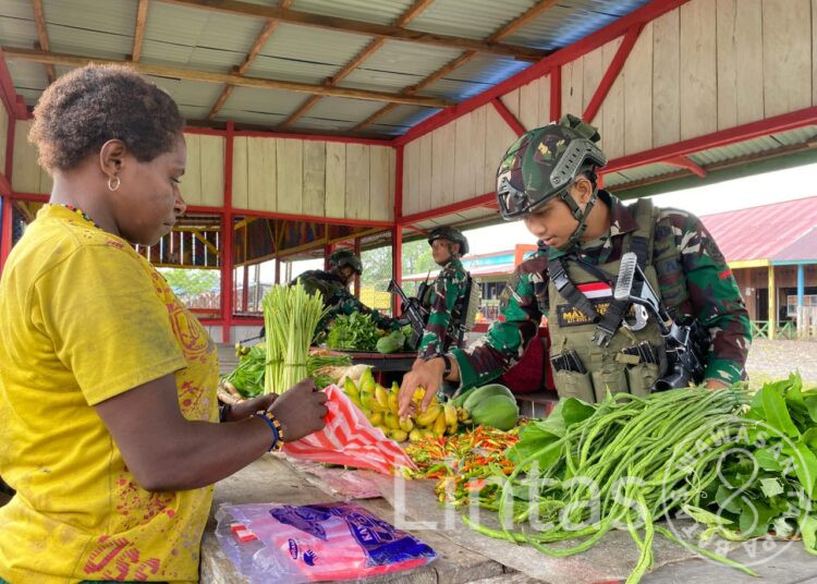 Program ROSITA Koops Habema Disambut Gembira Warga Mumugu