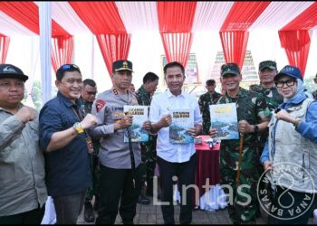 Hari Lingkungan Hidup Sedunia, Pangdam III/Siliwangi Lakukan Peninjauan Udara DAS Citarum
