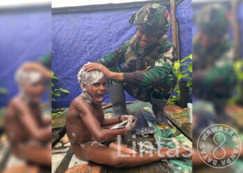 Prajurit TNI Ajari Anak-Anak Banggabeak Hidup Higienis