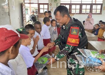 Hari Anak Nasional, Satgas Yonif 310/KK Peduli Generasi Emas Papua