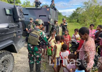 Marinir Habema Peduli Obati Warga Dekai