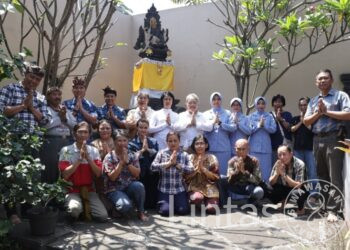 Pupuk Toleransi Beragama, Danlanud Husein Sastranegara Sapa Umat Hindu di Pura