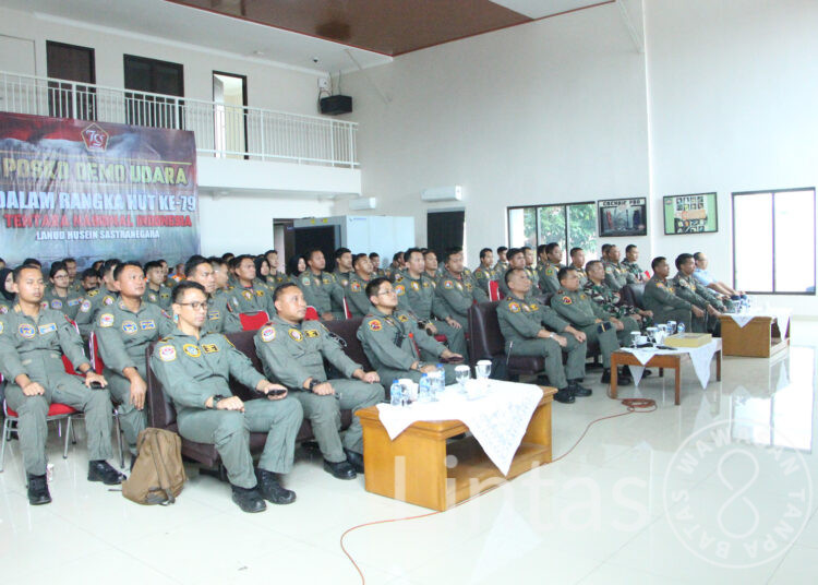 Lanud Husein Sastranegara Dukung Kegiatan Penerbangan Demo Udara HUT Ke-79 TNI