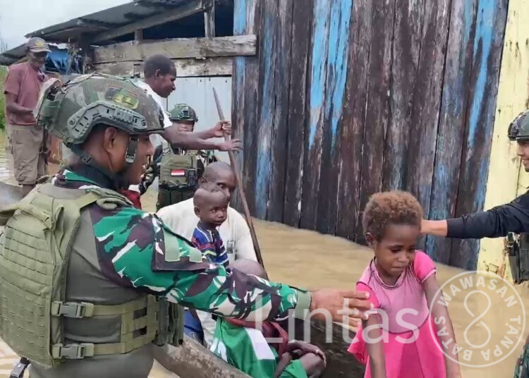 Satgas Habema Peduli Banjir, Disambut Antusias Warga Mumugu