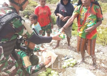Rosita Satgas Habema Bantu Perekonomian Warga Mbilusiga