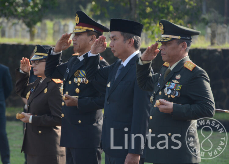 Dankogartap II/Bandung Gelar Ziarah Nasional Pada HUT Ke-79 TNI