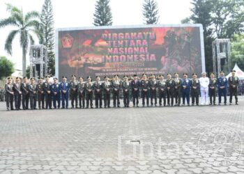 Upacara HUT Ke-79 TNI di Kodam III/Siliwangi