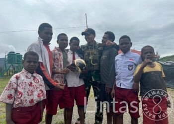 Bantuan Kasad Melalui Satgas Habema Disambut Gembira Warga Yokatapa