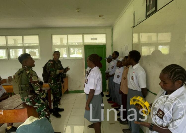 Satgas Habema Bangkitkan Semangat Pemuda Kago Latihan Musik
