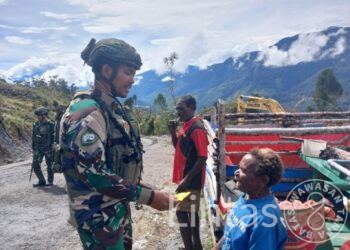 Warga Bilogai Sambut Gembira Pelayanan Kesehatan Satgas Habema