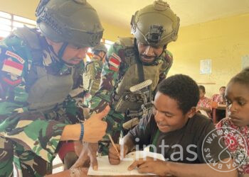 Program Papua Pintar Satgas Habema Disambut Gembira Anak-Anak Kaboneri