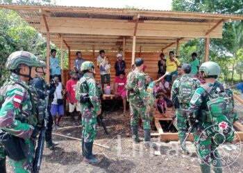 Komsos Satgas Habema Disambut Gembira Warga Sorry