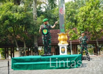 Pangdam III/Siliwangi Beri Penghargaan Prajurit Yang Berprestasi