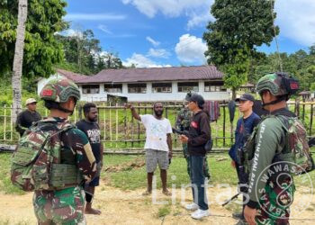 Papua Terang Satgas Habema Disambut Gembira Warga Ainod