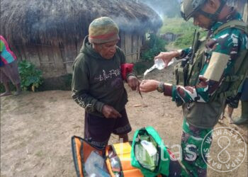 Warga Kalebut Sambut Antusias Pengobatan Gratis Satgas Habema
