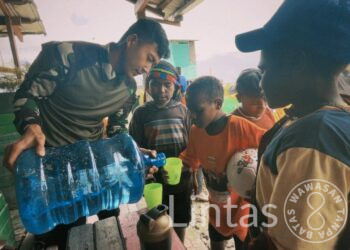 Warga Wandoga Sambut Gembira Komsos Satgas Habema