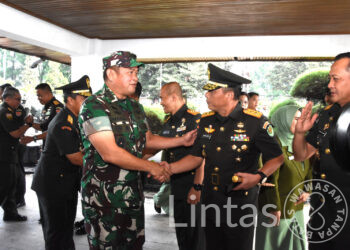 Pangdam III/Siliwangi Dampingi Kasad Pada Penutupan Dikreg LXIV Seskoad