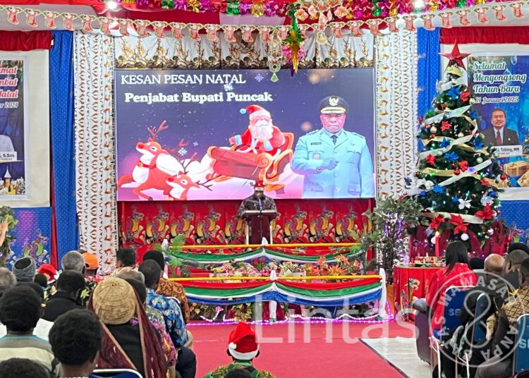 Satgas Yonif 323 Buaya Putih Bersama Forkopimda Ikuti Ibadah Gerbang Natal di Kabupaten Puncak