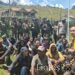 Satgas Yonif 323 Amankan Pekerja Pembangunan di Papua Dari Ancaman OPM
