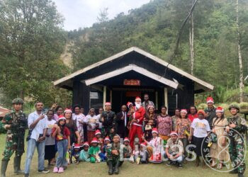 Pasukan Buaya Putih Rayakan Natal di Pedalaman Papua Dengan Penuh Kebahagiaan