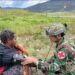 Pasukan Yonif 323 Kostrad Buaya Putih Gencar Bangun Kesehatan di Pedalaman Papua