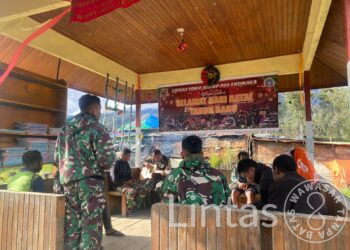 Makin Dekat dengan Tuhan, Prajurit Yonif 323 Buaya Putih Kostrad, Ibadah Bersama Masyarakat Eromaga Papua