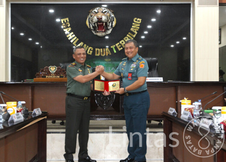 Kababinkum TNI Sambangi Kodam III/Slw