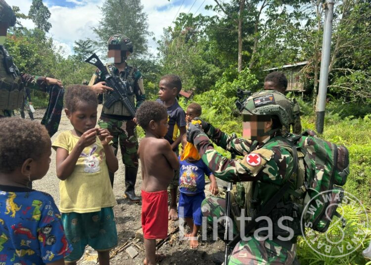 Anak-Anak Muara Papua Pegunungan, Sambut Gembira Komsos Marinir Satgas Habema