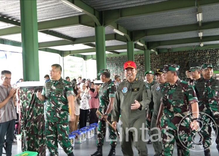 Pangdam III/Slw Dampingi Kasad Tinjau Latbakjat Pesud