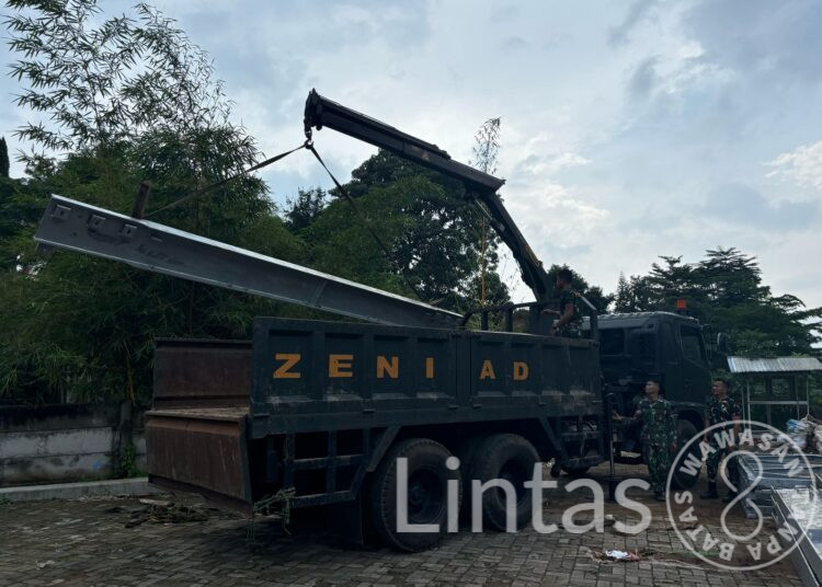 Pangdam III/Slw Kerahkan Jembatan Bailey Pasca Banjir Di Kab. Bogor