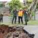 TNI AD Respon Cepat Buka Akses Jalan, Bangun Jembatan di Kemang Pratama
